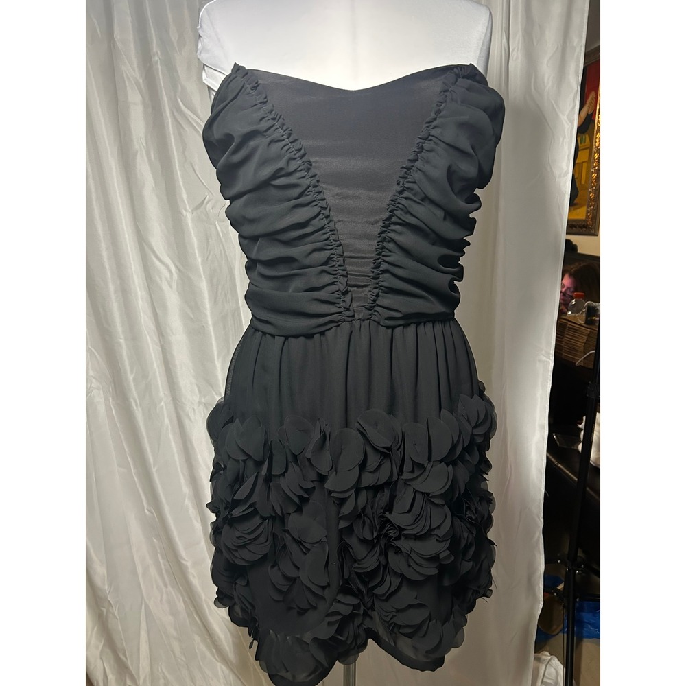 Anthroi Myne Ashley Ann Black Strapless Petal Mini Dress Ruched Size 6 - Picture 5 of 6
